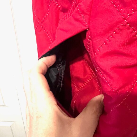 Jane Ashley-Women's Red/Black High Collar Quilted Vest-Medium--Zip Up Front-Pock - Picture 7 of 16